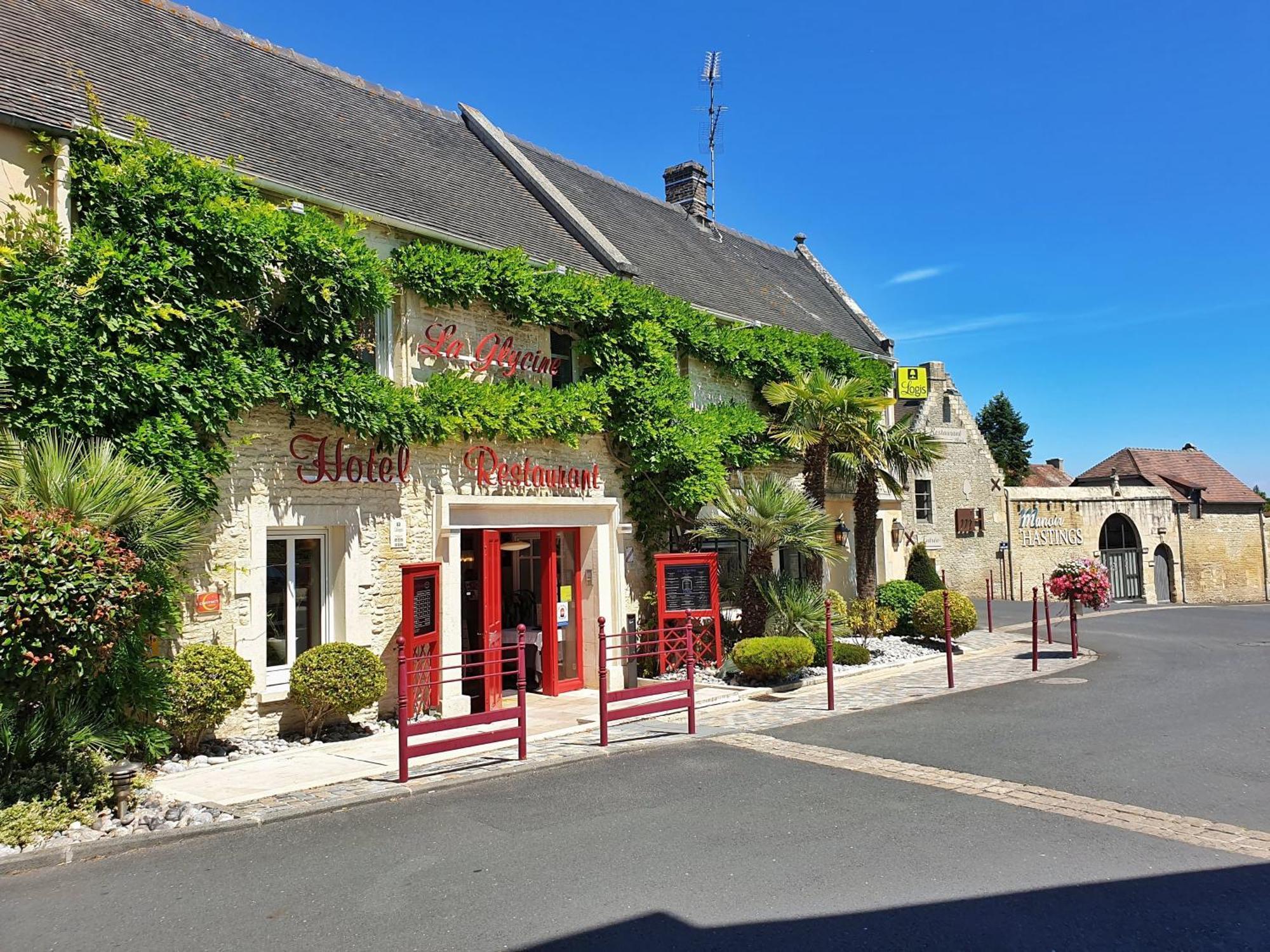 La Glycine Hotel, Spa Et Bien-Etre Benouville  Exterior photo